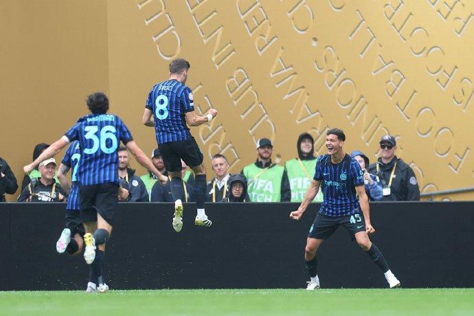 并最终赢得 并最终赢得