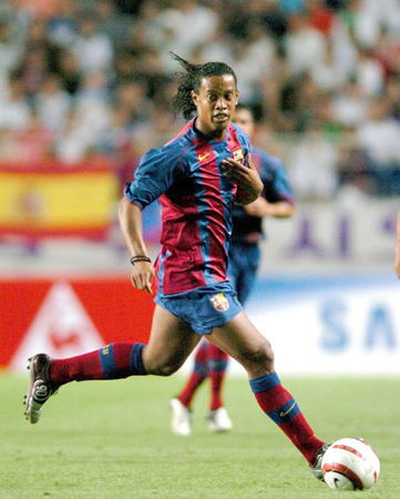 突破至篮下 突破至篮下