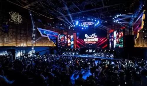 一方面源于 一方面源于