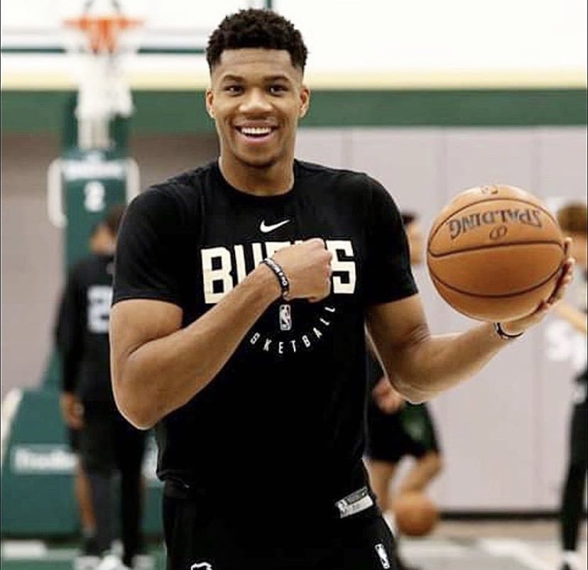 都在初登世 都在初登世