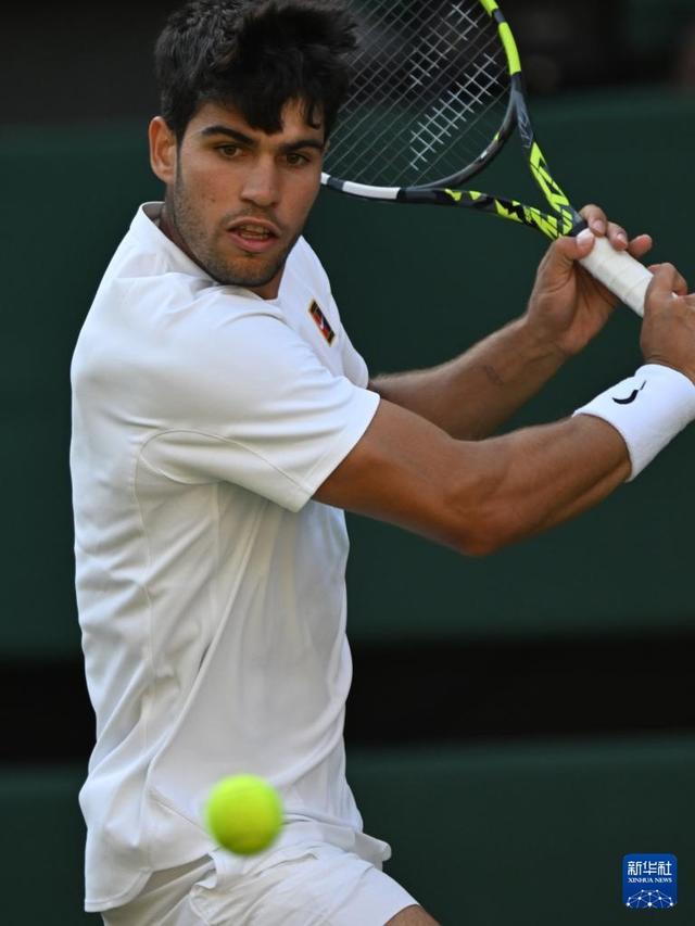 堆起一座座 堆起一座座